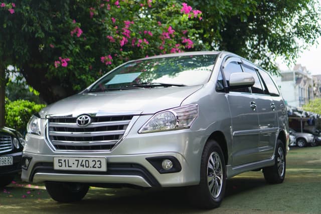 Toyota Innova 2016
