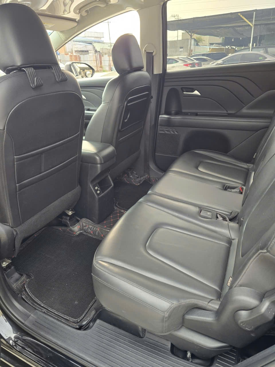 Hyundai Stargazer 2022 7