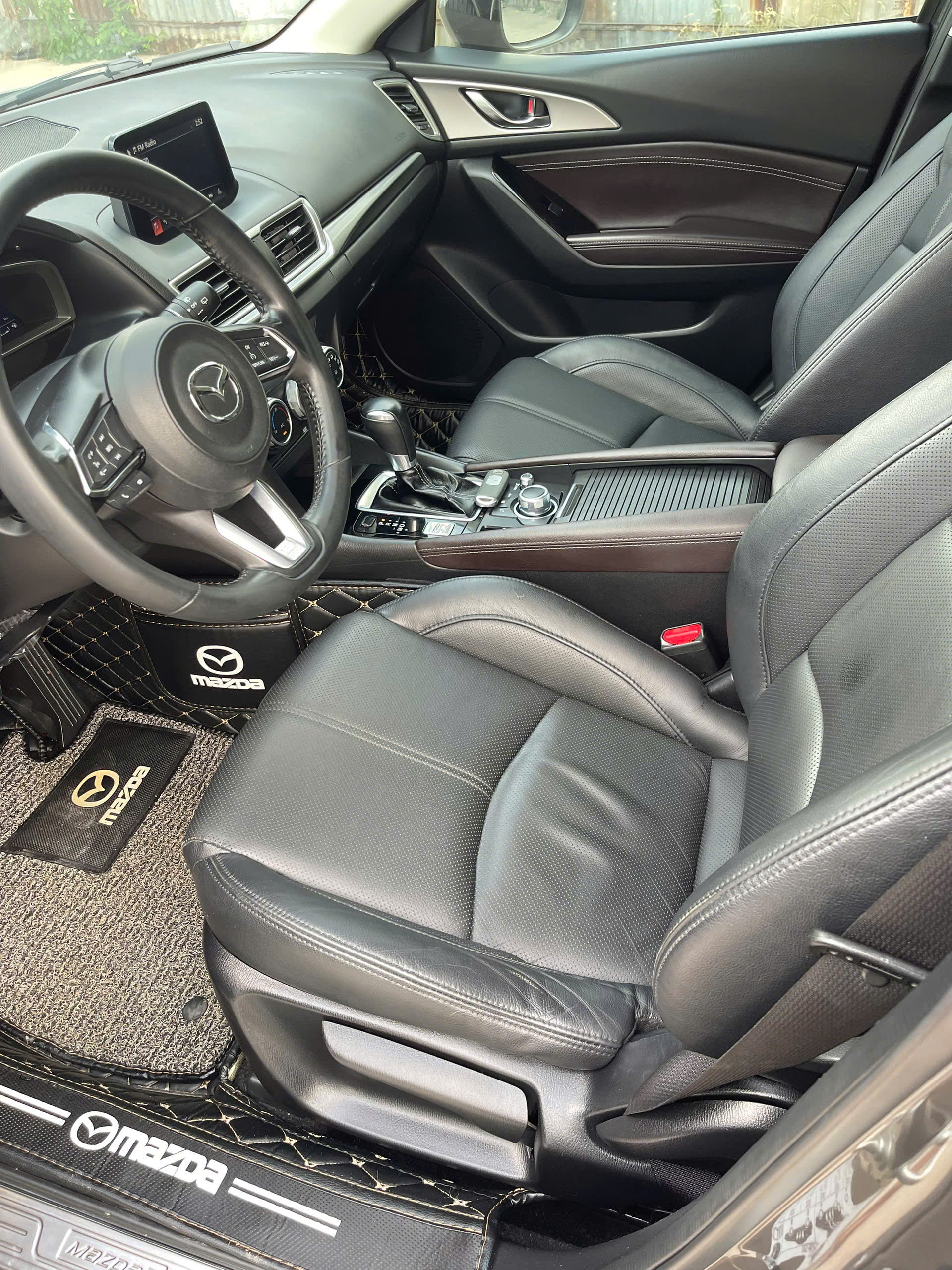 Mazda 3 2018 1.5 AT 6