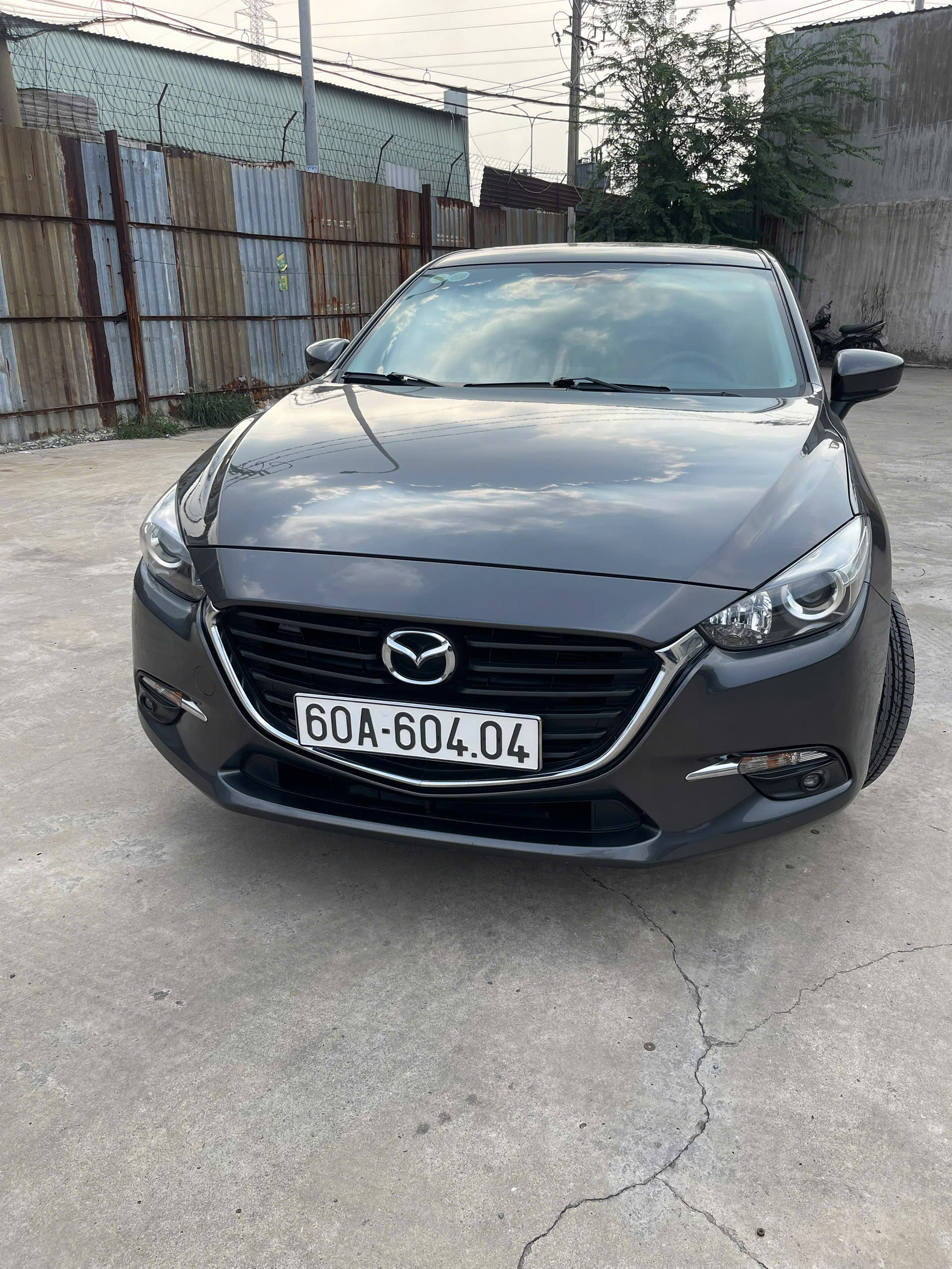 Mazda 3 2018 1.5 AT