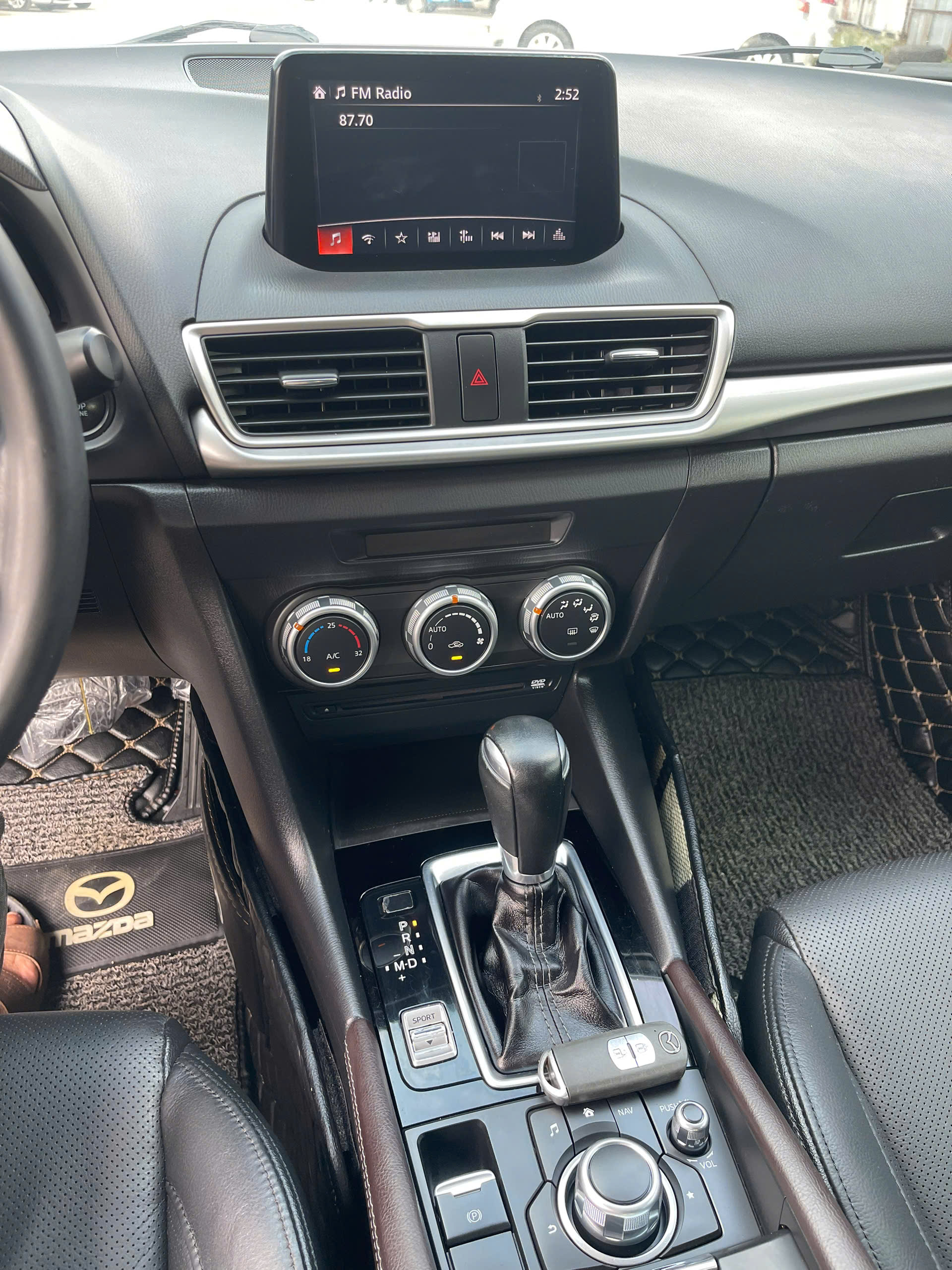 Mazda 3 2018 1.5 AT 5