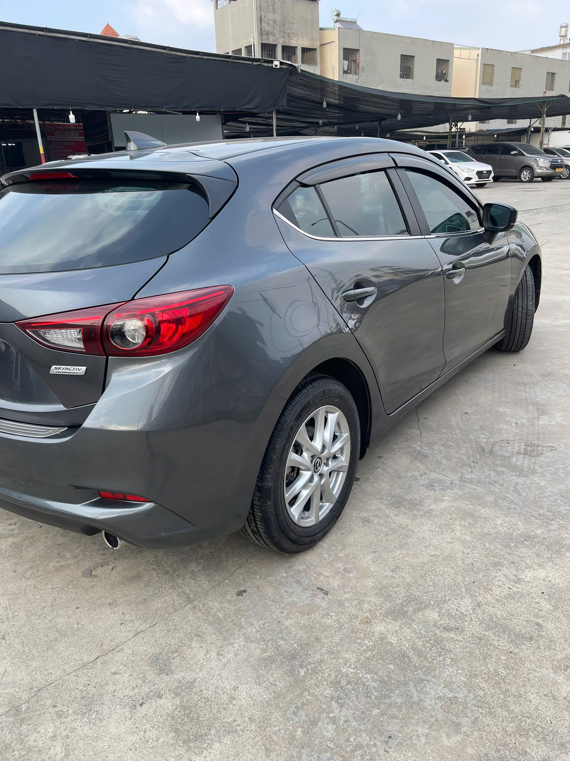Mazda 3 2018 1.5 AT 3
