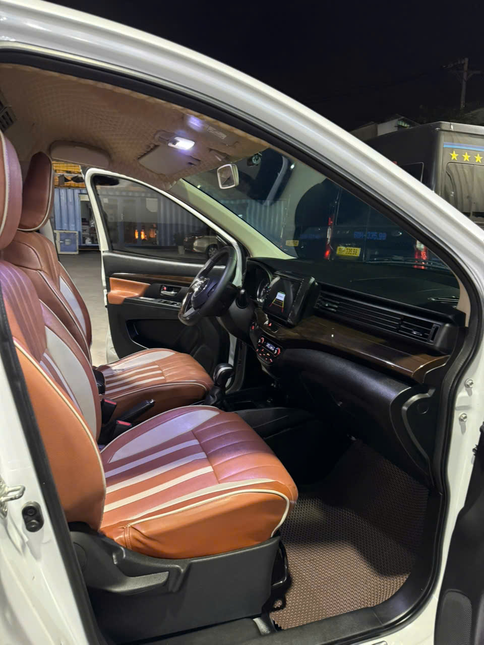 Suzuki Ertiga 2020 7