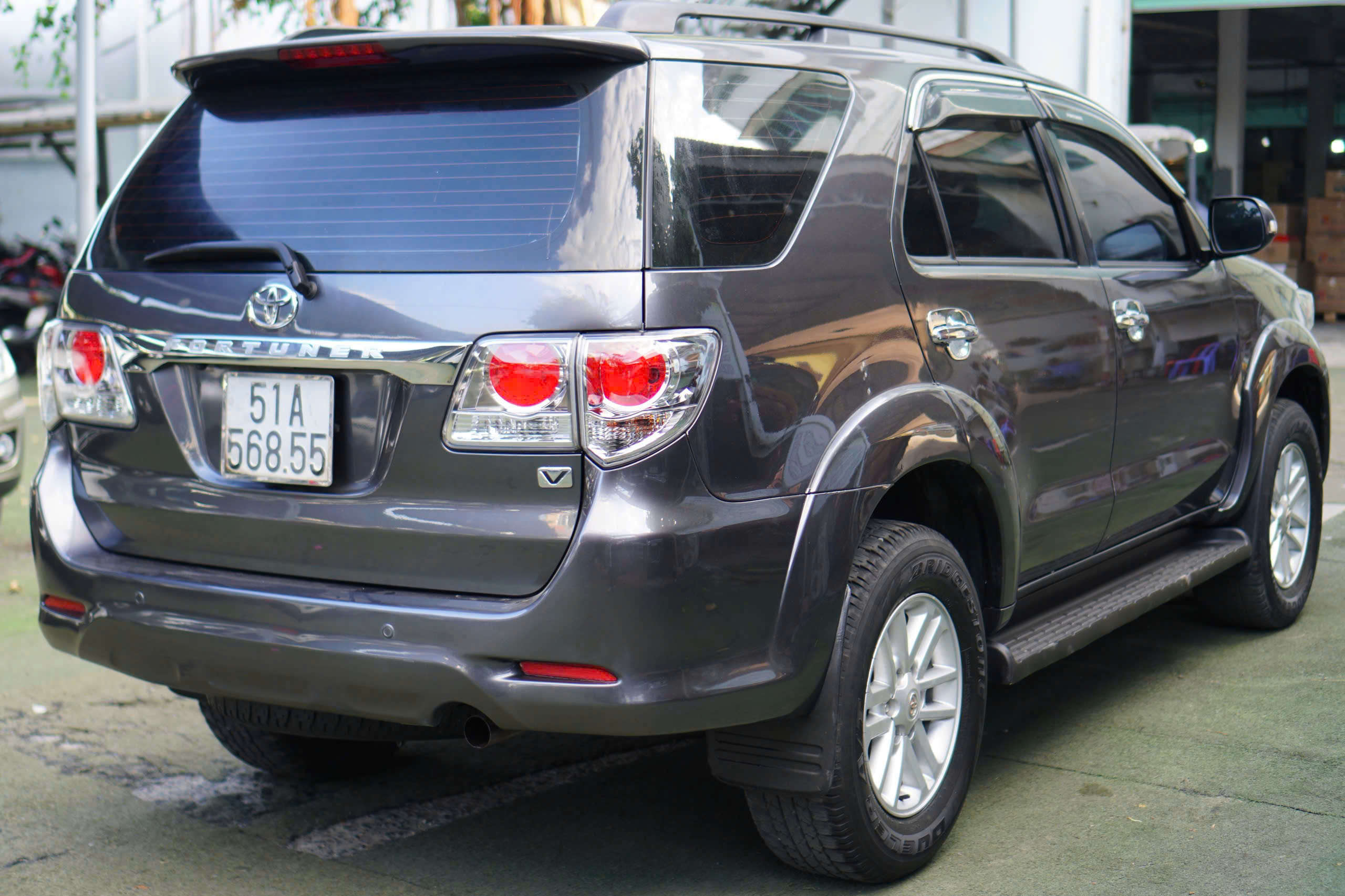 Toyota Fortuner V 2013 2