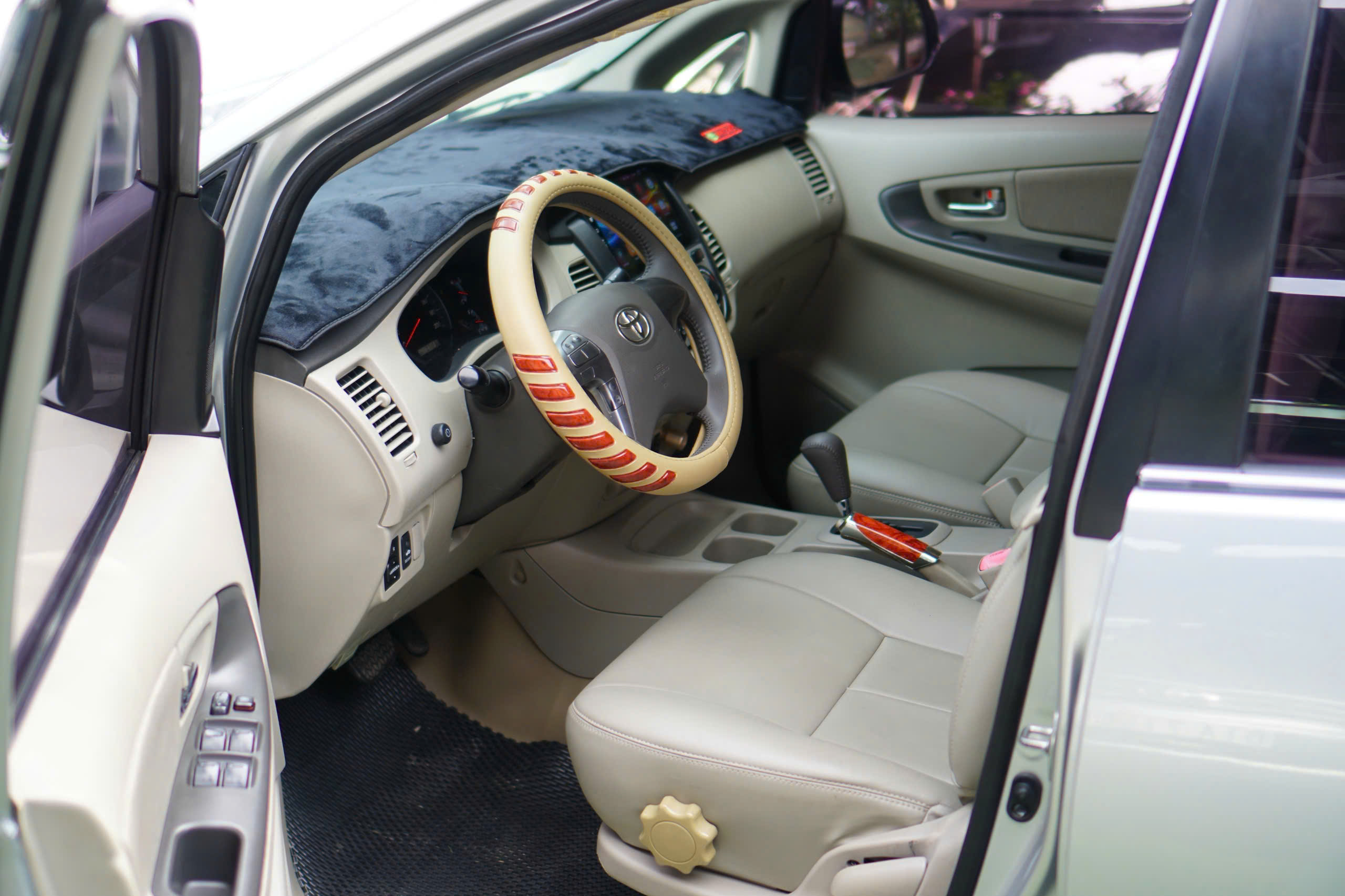 Toyota Innova 2016 6