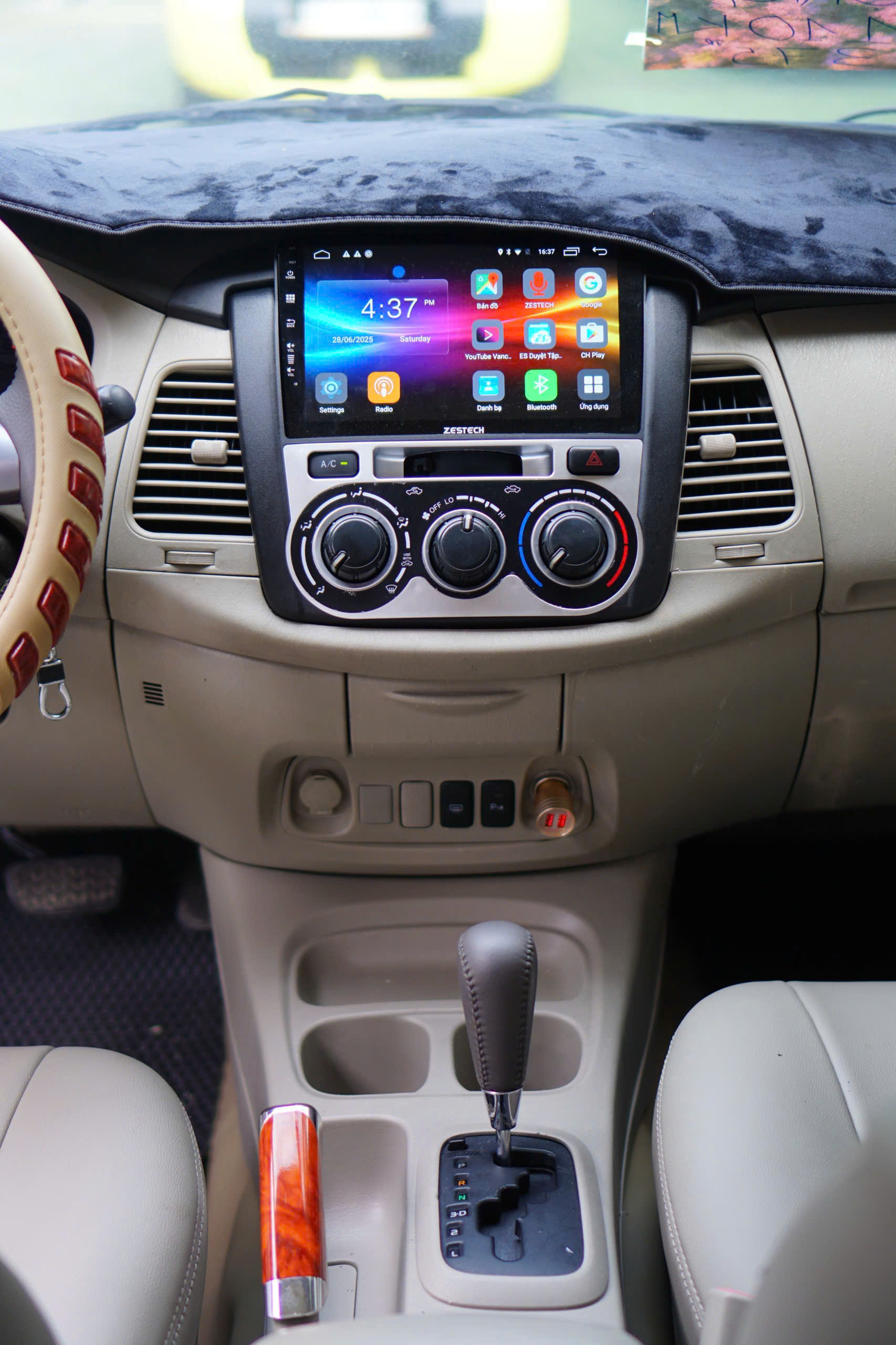 Toyota Innova 2016 5