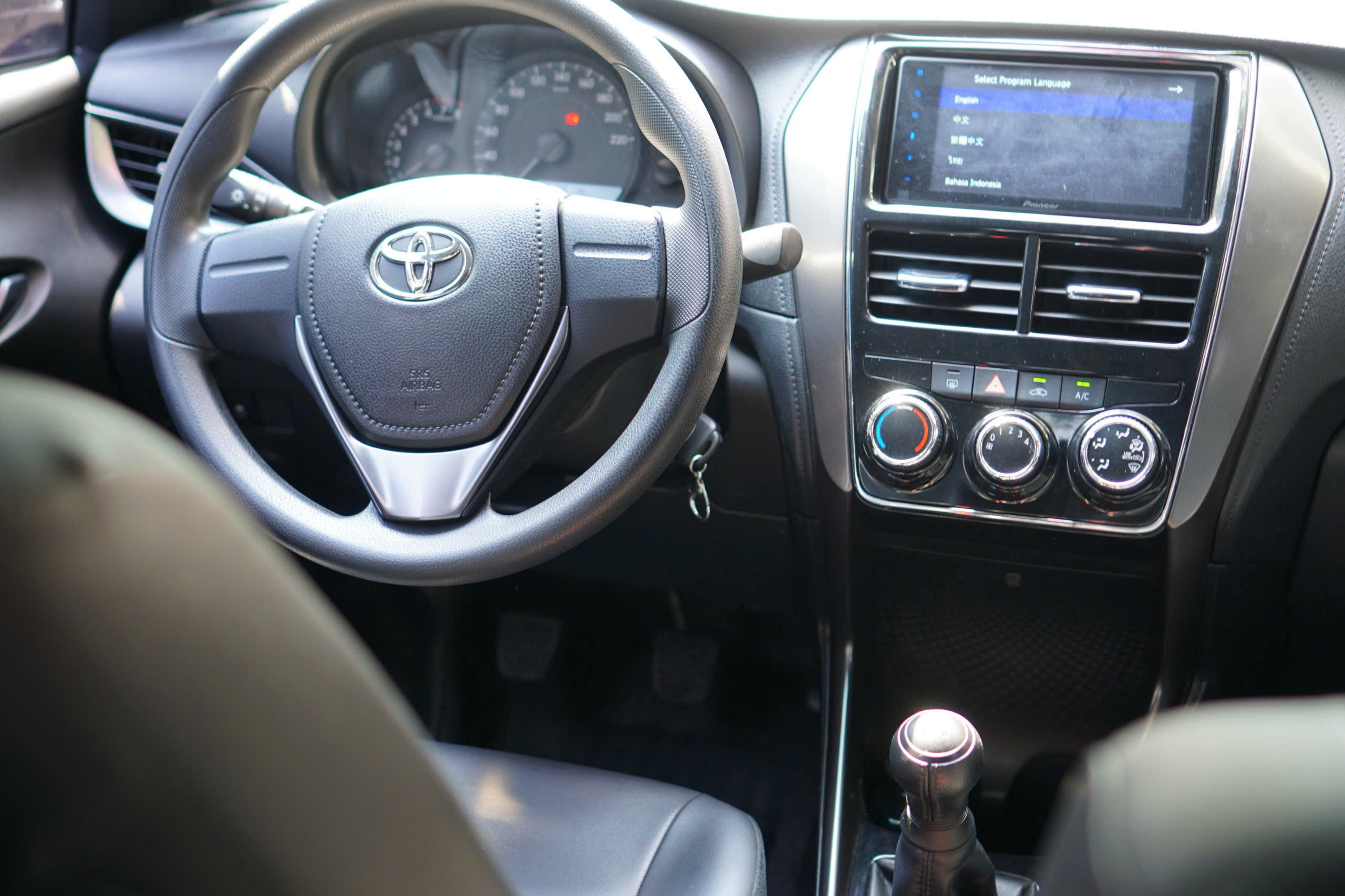 Toyota Vios E 2022 5